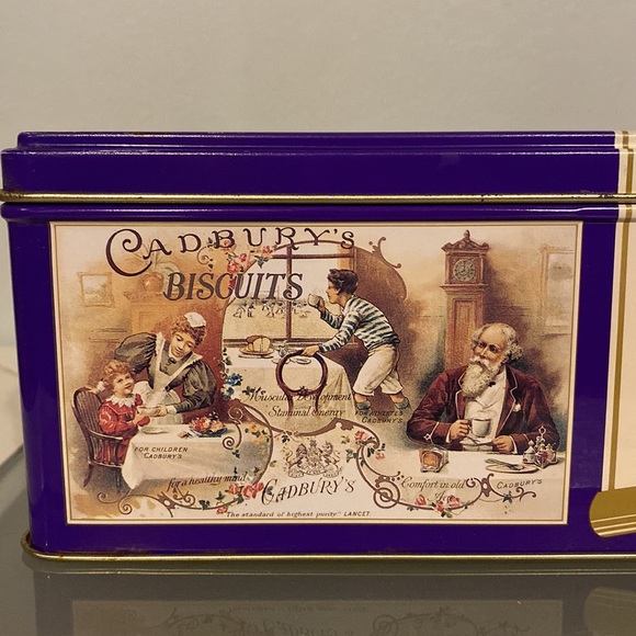 Cadbury's Chocolate Covered Biscuits Tin from 1990's Old World Style - Picture 2 of 12